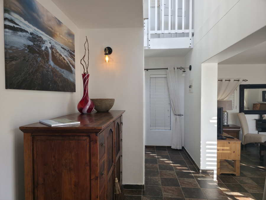 5 Bedroom Property for Sale in Wavecrest Eastern Cape